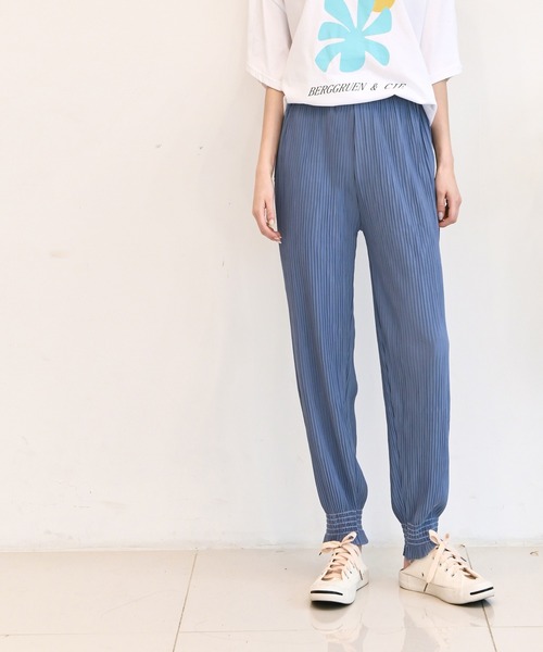 me+em select（ミームセレクト）の「リンクルフリージョガーパンツ（その他パンツ・レディース・チャコールグレー/ブラック/ベージュ/グレー/ブルー・FREE）」の17枚目の写真