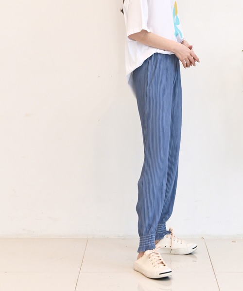 me+em select（ミームセレクト）の「リンクルフリージョガーパンツ（その他パンツ・レディース・チャコールグレー/ブラック/ベージュ/グレー/ブルー・FREE）」の20枚目の写真