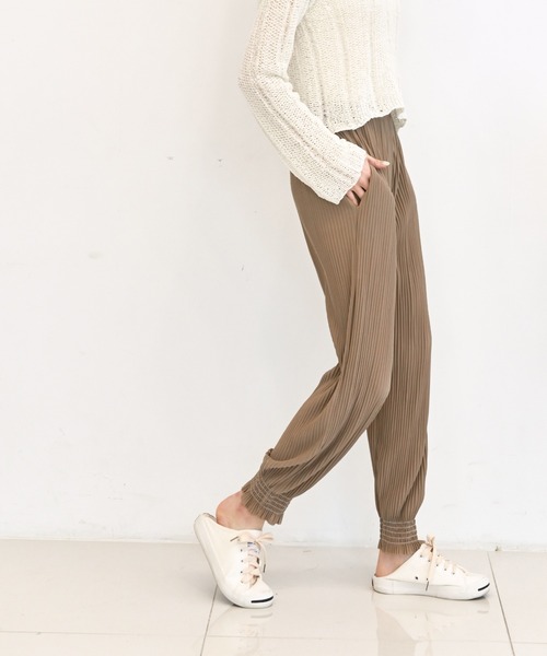 me+em select（ミームセレクト）の「リンクルフリージョガーパンツ（その他パンツ・レディース・チャコールグレー/ブラック/ベージュ/グレー/ブルー・FREE）」の11枚目の写真