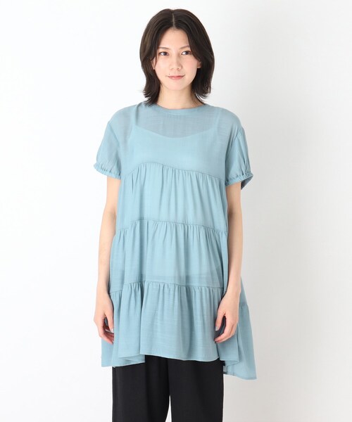 SHOO・LA・RUE（シューラルー）の「◆フリルティアードブラウス（シャツ/ブラウス・レディース・オフホワイト/ブラック/ライトブルー・02/03/04）」の4枚目の写真