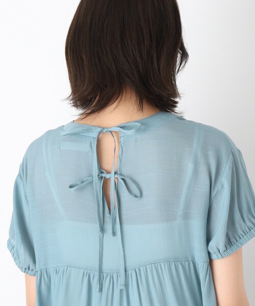 SHOO・LA・RUE（シューラルー）の「◆フリルティアードブラウス（シャツ/ブラウス・レディース・オフホワイト/ブラック/ライトブルー・02/03/04）」の8枚目の写真