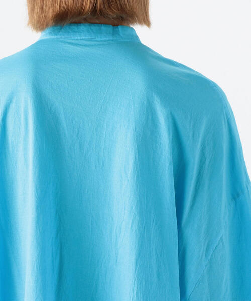 TOMORROWLAND （トゥモローランド）の「ハイコンパクトジャージー ワイドスリーブシャツ（シャツ/ブラウス・レディース・ライトブルー/ネイビー/キャメル・S）」の10枚目の写真