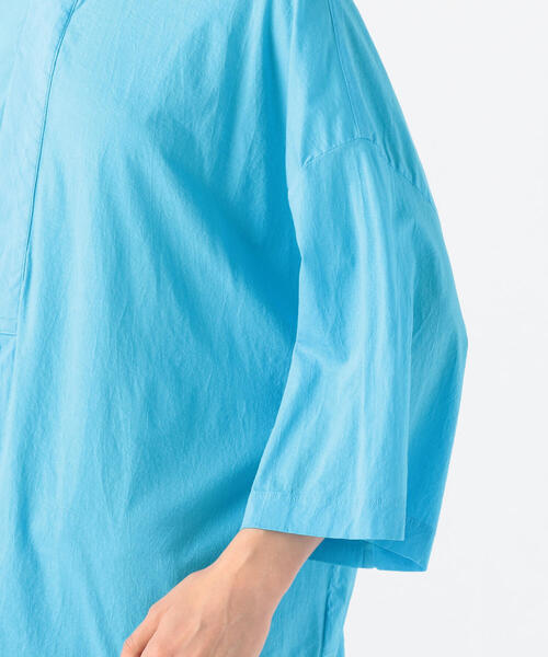 TOMORROWLAND （トゥモローランド）の「ハイコンパクトジャージー ワイドスリーブシャツ（シャツ/ブラウス・レディース・ライトブルー/ネイビー/キャメル・S）」の11枚目の写真