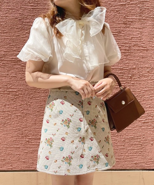 apres jour(アプレジュール)の「台形ゴブランスカート【ZOZOTOWN限定アイテム】(スカート・レディース・ブラック系その他/アイボリー・X-LARGE/フリー)」の3枚目の写真