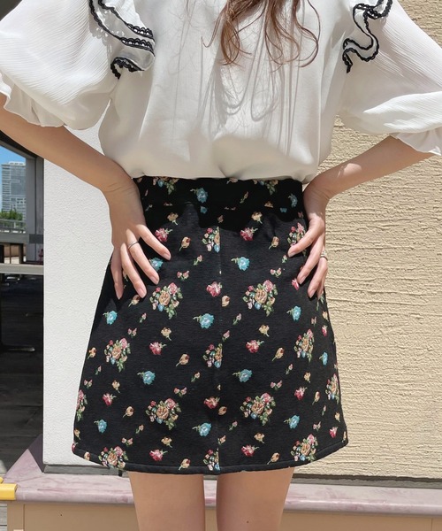 apres jour(アプレジュール)の「台形ゴブランスカート【ZOZOTOWN限定アイテム】(スカート・レディース・ブラック系その他/アイボリー・X-LARGE/フリー)」の17枚目の写真