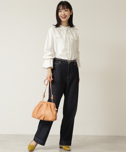 NATURAL BEAUTY BASIC（ナチュラルビューティーベーシック）の「スクエアカラーブラウス（シャツ/ブラウス・レディース・オフホワイト・MEDIUM/SMALL）」の2枚目の写真