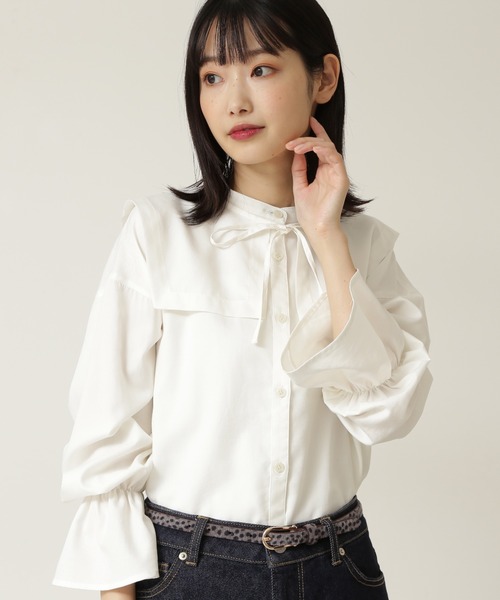 NATURAL BEAUTY BASIC（ナチュラルビューティーベーシック）の「スクエアカラーブラウス（シャツ/ブラウス・レディース・オフホワイト・MEDIUM/SMALL）」の4枚目の写真