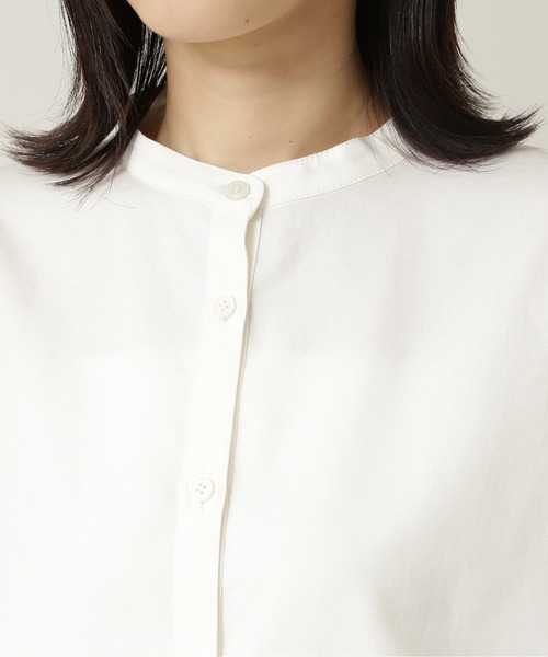 NATURAL BEAUTY BASIC（ナチュラルビューティーベーシック）の「スクエアカラーブラウス（シャツ/ブラウス・レディース・オフホワイト・MEDIUM/SMALL）」の13枚目の写真