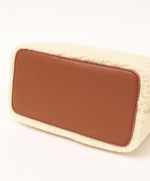 SHIPS any(シップス エニィ)の「SHIPS any: フェイク ボア 2WAY ショルダー◇(ショルダーバッグ・レディース・ホワイト/ライトブルー・ONE SIZE)」の3枚目の写真