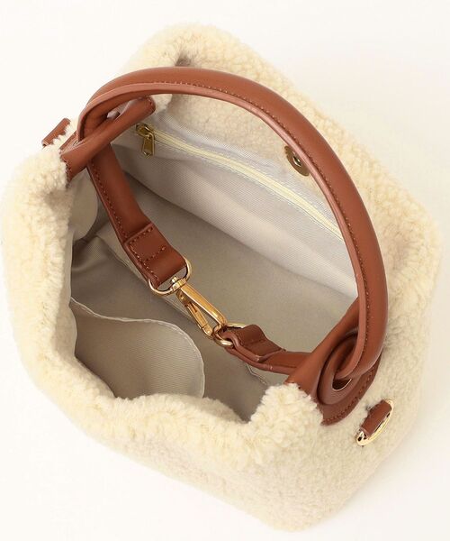 SHIPS any(シップス エニィ)の「SHIPS any: フェイク ボア 2WAY ショルダー◇(ショルダーバッグ・レディース・ホワイト/ライトブルー・ONE SIZE)」の9枚目の写真