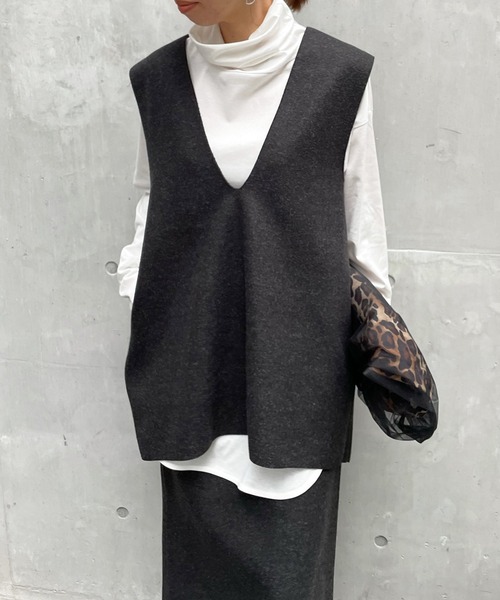 DouDou（ドゥドゥ）の「圧縮天竺スリットタイトスカート（スカート・レディース・チャコールグレー/ベージュ・FREE）」の18枚目の写真