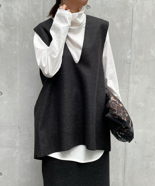 DouDou（ドゥドゥ）の「圧縮天竺スリットタイトスカート（スカート・レディース・チャコールグレー/ベージュ・FREE）」の19枚目の写真