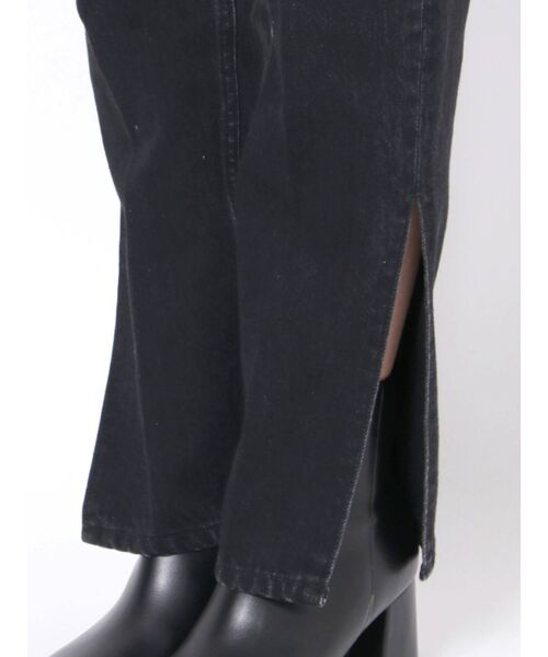 CALNAMUR（カルナムール）の「センタープレススリットブラックデニム（デニムパンツ・レディース・ブラック・SMALL/MEDIUM）」の16枚目の写真