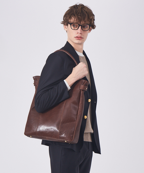 alfredoBANNISTER（アルフレッドバニスター）の「【一部店舗＋WEB限定】縦型 レザートート（トートバッグ・メンズ・ブラック/ダークブラウン・フリー）」の16枚目の写真