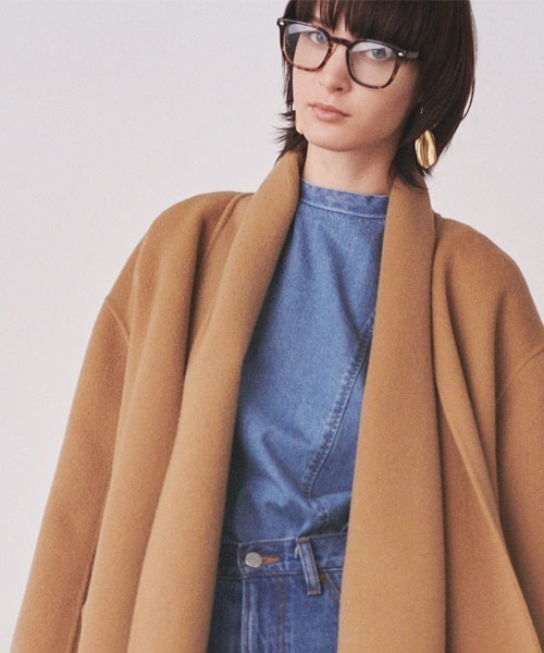 Mila Owen（ミラオーウェン）の「ボリュームスリーブデニムブラウス（シャツ/ブラウス・レディース・ライトブルー/ブラック・0/1）」の5枚目の写真