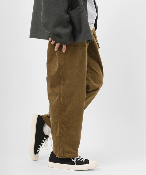 Gramicci（グラミチ）の「【GRAMICCI/グラミチ】ルーズシルエット コーデュロイ テーパード ベイカーパンツ/ CORDUROY LOOSE TAPERED PANTS（その他パンツ・メンズ・ブラック/モカ/グレー/ベージュ・L/M/XL）」の15枚目の写真