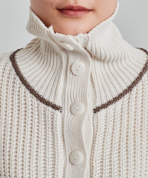 cepo（セポ）の「ボリュームスリーブ ハイネックショートニット（ニット/セーター・レディース・ブラウン/グリーン/オフホワイト・M）」の9枚目の写真