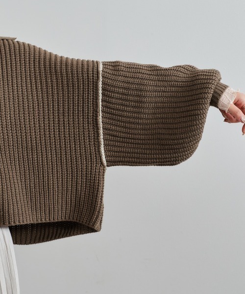 cepo（セポ）の「ボリュームスリーブ ハイネックショートニット（ニット/セーター・レディース・ブラウン/グリーン/オフホワイト・M）」の21枚目の写真