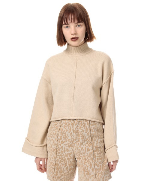 SLY（スライ）の「ROLL UP S/L SHORT TOPS ロールアップスリーブ ショート トップス（ニット/セーター・レディース・ホワイト/ブラック/ベージュ/グリーン・FREE）」の3枚目の写真