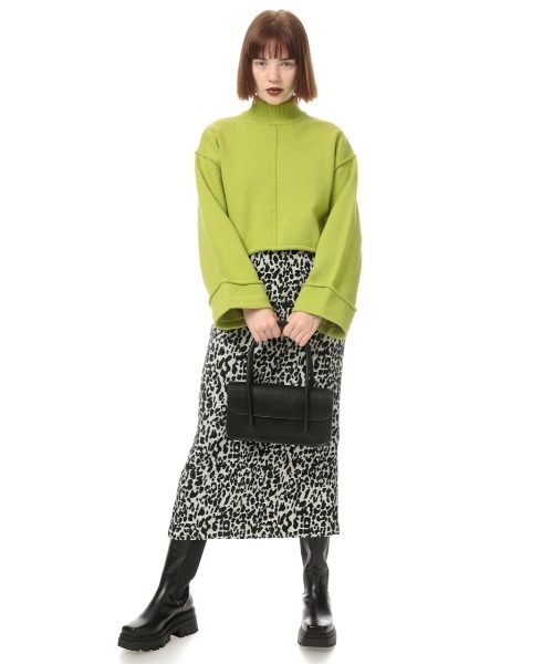 SLY（スライ）の「ROLL UP S/L SHORT TOPS ロールアップスリーブ ショート トップス（ニット/セーター・レディース・ホワイト/ブラック/ベージュ/グリーン・FREE）」の17枚目の写真
