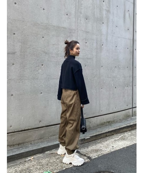 SLY（スライ）の「ROLL UP S/L SHORT TOPS ロールアップスリーブ ショート トップス（ニット/セーター・レディース・ホワイト/ブラック/ベージュ/グリーン・FREE）」の12枚目の写真