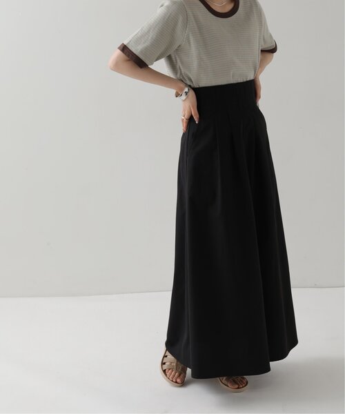 RAY CASSIN（レイカズン）の「ウエストタックロングフレアスカート（スカート・レディース・ブラック/オフホワイト/ベージュ・FREE）」の3枚目の写真