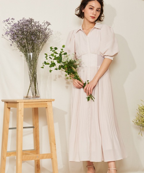 NOELA(ノエラ)の「ウエストリブプリーツシャツワンピ(ワンピース・レディース・ブラック/ベージュ/オフホワイト・S/M)」の16枚目の写真