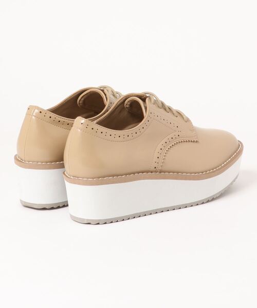 Fabby fabby（ファビィーファビィー）の「レースアップ厚底シューズ（ドレスシューズ・レディース・ベージュ・LARGE）」の2枚目の写真