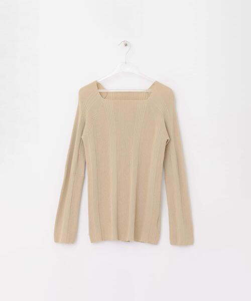 LAATO(ラート)の「SQUARE NECK RIB KNIT(ニット/セーター・レディース・オフホワイト/ブラック/ブラウン/ベージュ/オレンジ・FREE)」の5枚目の写真