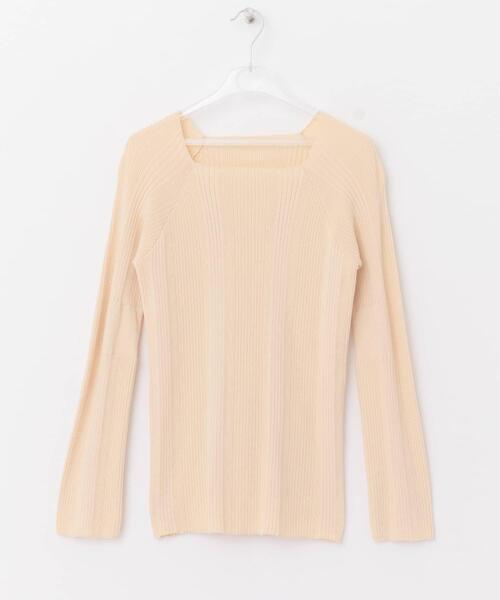 LAATO(ラート)の「SQUARE NECK RIB KNIT(ニット/セーター・レディース・オフホワイト/ブラック/ブラウン/ベージュ/オレンジ・FREE)」の6枚目の写真