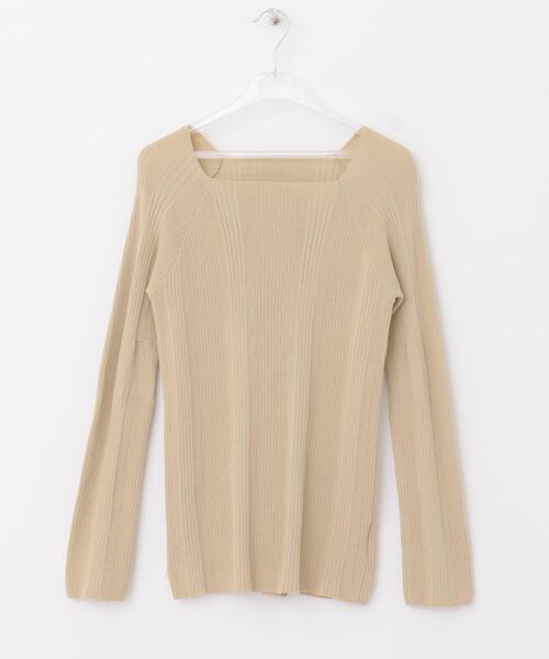 LAATO(ラート)の「SQUARE NECK RIB KNIT(ニット/セーター・レディース・オフホワイト/ブラック/ブラウン/ベージュ/オレンジ・FREE)」の7枚目の写真