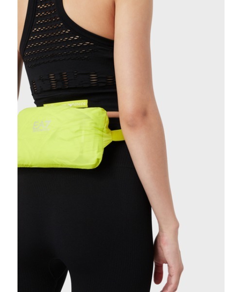 EMPORIO ARMANI EA7（エンポリオアルマーニイーエーセブン）の「【エンポリオ アルマーニ EA7】EA7パッカブル ナイロンジャケット（ナイロンジャケット・レディース・イエロー/ピンク・MEDIUM/LARGE/X-SMALL/SMALL）」の4枚目の写真