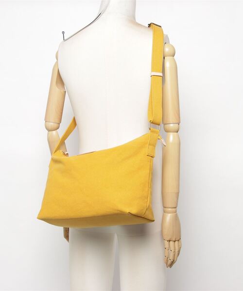 〈KATHARINE HAMNETT〉Vintage レザーハンドバッグ KATHARINE HAMNETT L O N D O N】黒ハンドバッグ本皮 - メルカリ