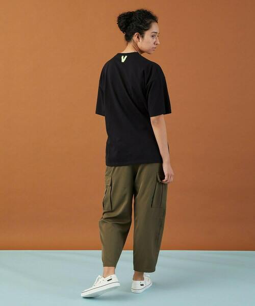 FRAPBOIS（フラボア）の「フォントT（Tシャツ/カットソー・レディース・ホワイト/ブラック・1/2/0）」の18枚目の写真