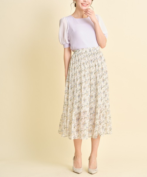 tocco closet（トッコ　クローゼット）の「フラワープリントプリーツフレアスカート（スカート・レディース・ホワイト/サックスブルー・M）」の7枚目の写真