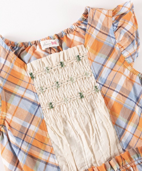 KP（ケーピー）の「シャーリングチェックノースリーブワンピース(100-130cm)（ワンピース・キッズ・オレンジ/ブルー・130cm/100cm/120cm/110cm）」の3枚目の写真