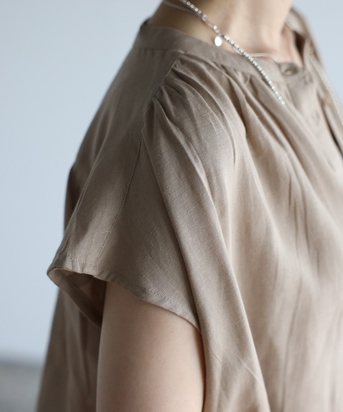Fizz(フィズ)の「【Fizz/フィズ】 綿麻ミックス スタンドカラーノースリーブギャザーブラウス(シャツ/ブラウス・レディース・ベージュ/カーキ/チャコール/キナリ・M)」の8枚目の写真