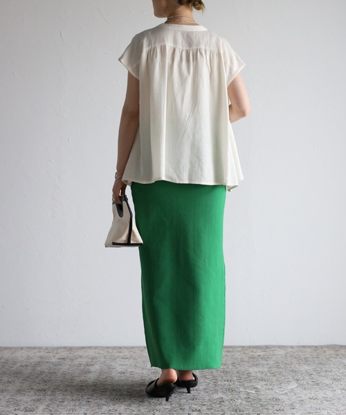 Fizz(フィズ)の「【Fizz/フィズ】 綿麻ミックス スタンドカラーノースリーブギャザーブラウス(シャツ/ブラウス・レディース・ベージュ/カーキ/チャコール/キナリ・M)」の11枚目の写真