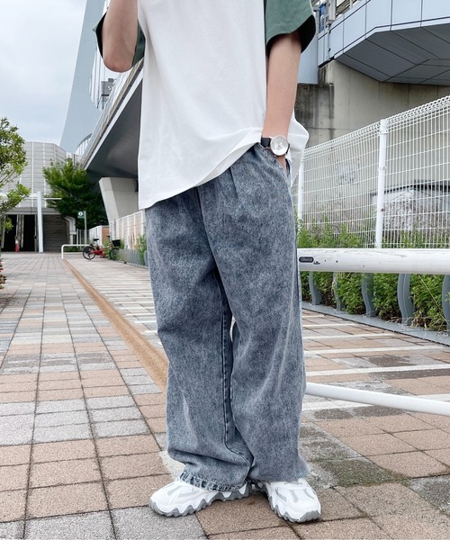 PairPair（ペアペア）の「イージーワイドパンツ(ユニセックス)（その他パンツ・メンズ・アイボリー/ケミカルウォッシュ・MEDIUM/LARGE）」の11枚目の写真