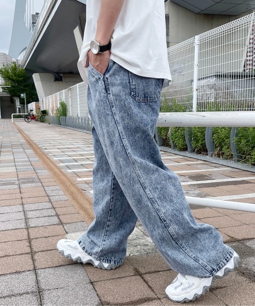 PairPair（ペアペア）の「イージーワイドパンツ(ユニセックス)（その他パンツ・メンズ・アイボリー/ケミカルウォッシュ・MEDIUM/LARGE）」の12枚目の写真