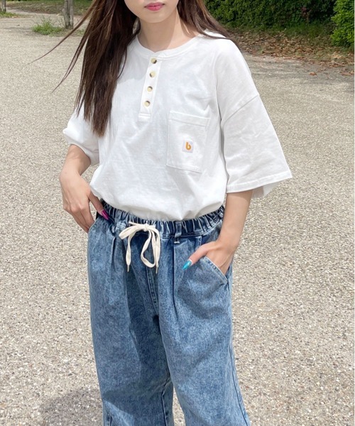 PairPair（ペアペア）の「イージーワイドパンツ(ユニセックス)（その他パンツ・メンズ・アイボリー/ケミカルウォッシュ・MEDIUM/LARGE）」の21枚目の写真