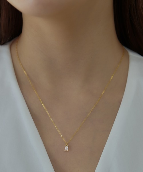 Geel(ギール)の「Geel/Silver925 スクエアビジューネックレス(ネックレス・レディース・シルバー/ゴールド・FREE)」の1枚目の写真