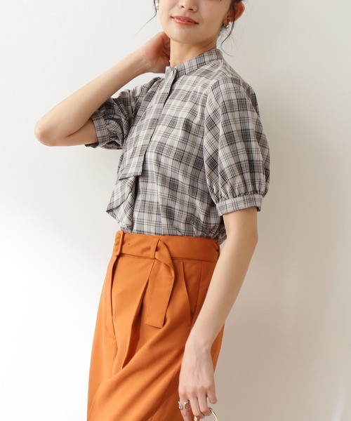 N.（N. Natural Beauty Basic）（エヌエヌナチュラルビューティーベーシック）の「◆ボウタイ風パフ袖チェックブラウス（シャツ/ブラウス・レディース・グレー系その他/ブラウン系その他・MEDIUM）」の3枚目の写真