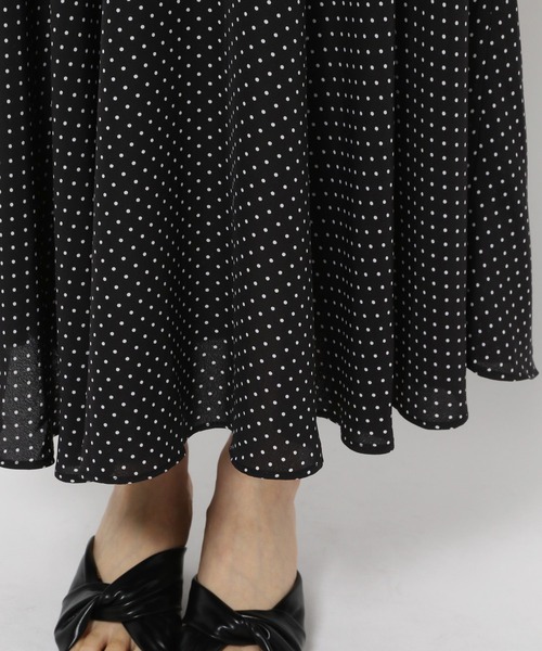 mysty woman（ミスティウーマン）の「ドット柄マーメイドスカート 297619（スカート・レディース・ホワイト/ブラック/ベージュ・FREE）」の15枚目の写真