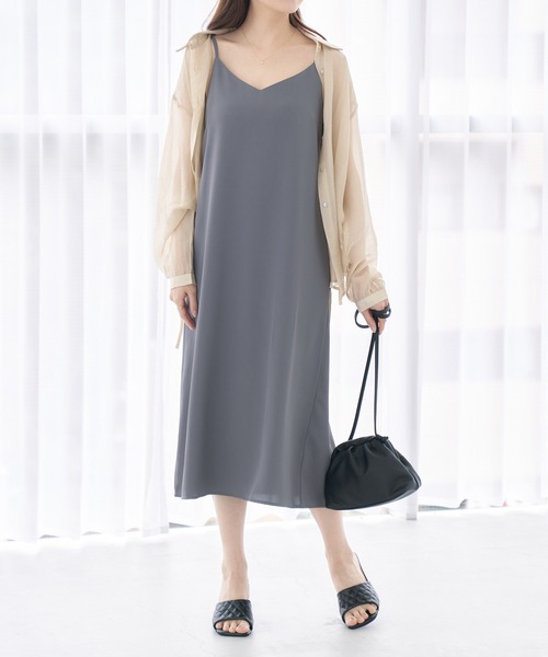 Lamoa(ラモア)の「Lamoa/Vネック キャミソールワンピース(ワンピース・レディース・ブラック/ベージュ/グレー/ピンク/ブルー/グリーン/アイボリー・FREE)」の20枚目の写真