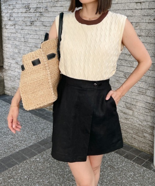 Vicente(ヴィセンテ)の「Linen wrap skirt(スカート・レディース・ホワイト/ブラック/ベージュ/グリーン・FREE)」の2枚目の写真