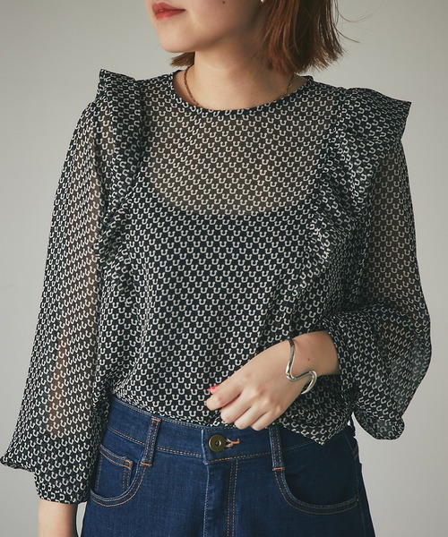 un dix cors（アンディコール）の「コーディネートのワンポイントに　ナミラインバングル（バングル/リストバンド・レディース・シルバー/ゴールド・FREE）」の3枚目の写真