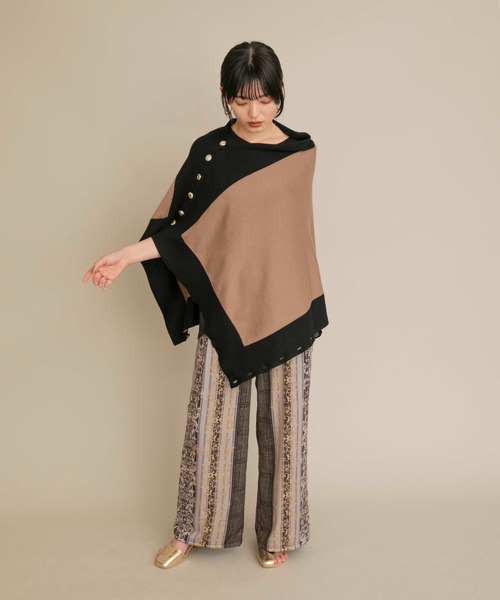 Eimee Law（エイミーロウ）の「トリミング金ボタン2WAYニット（カーディガン/ボレロ・レディース・ライトブラウン/チャコールグレー/グレイッシュベージュ・38）」の6枚目の写真