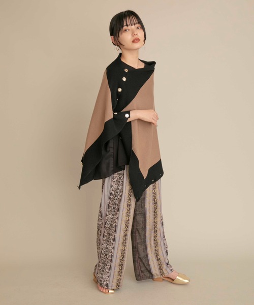 Eimee Law（エイミーロウ）の「トリミング金ボタン2WAYニット（カーディガン/ボレロ・レディース・ライトブラウン/チャコールグレー/グレイッシュベージュ・38）」の8枚目の写真