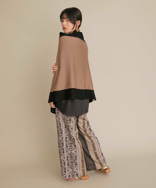 Eimee Law（エイミーロウ）の「トリミング金ボタン2WAYニット（カーディガン/ボレロ・レディース・ライトブラウン/チャコールグレー/グレイッシュベージュ・38）」の9枚目の写真